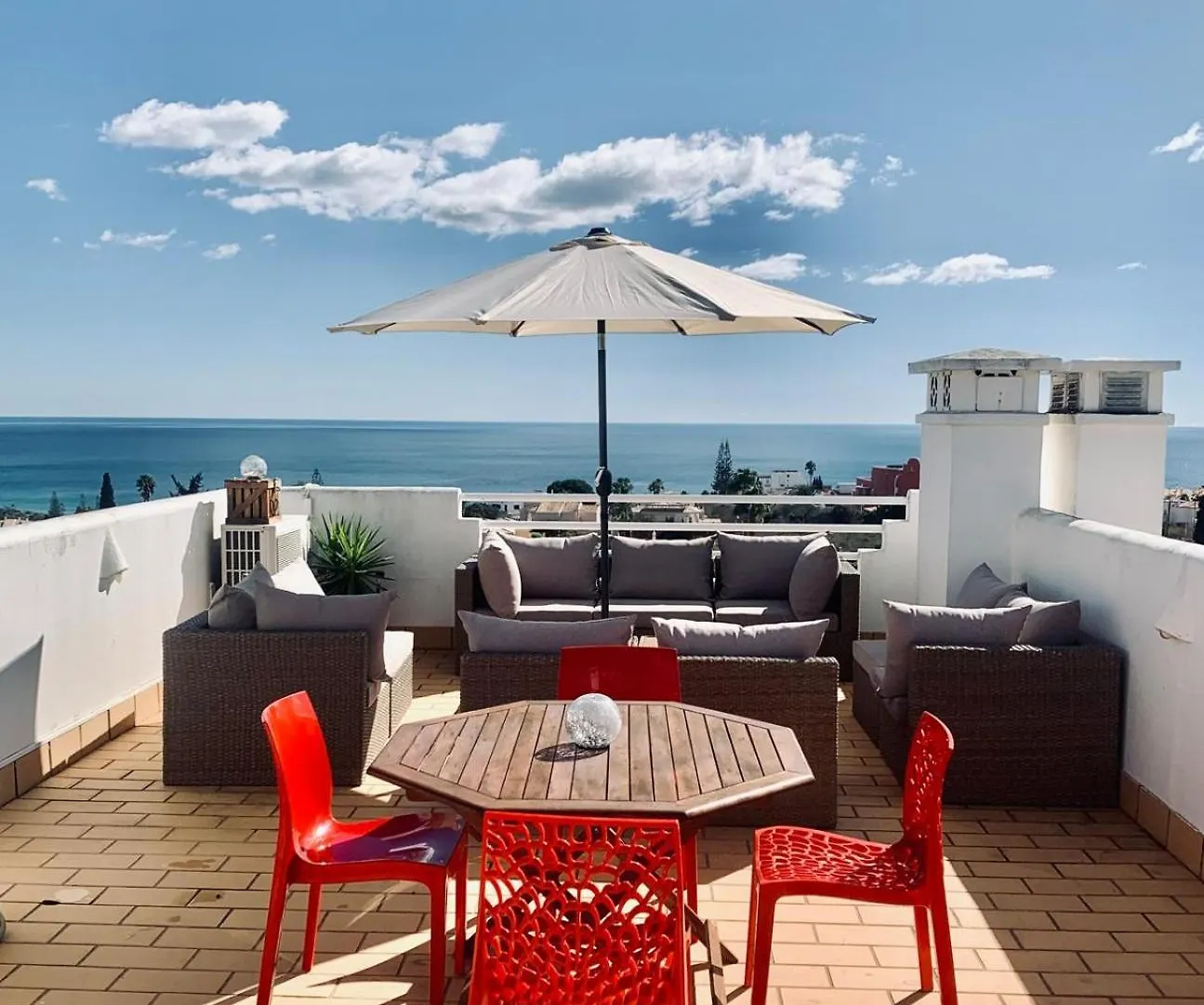Dreamy Sea View Apartment With Access To Private Pool & Stunning Rooftop Praia Da Luz