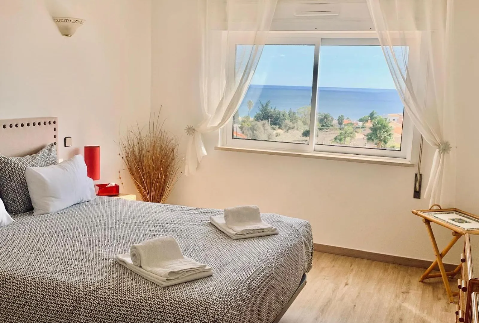 Dreamy Sea View Apartment With Access To Private Pool & Stunning Rooftop Praia Da Luz