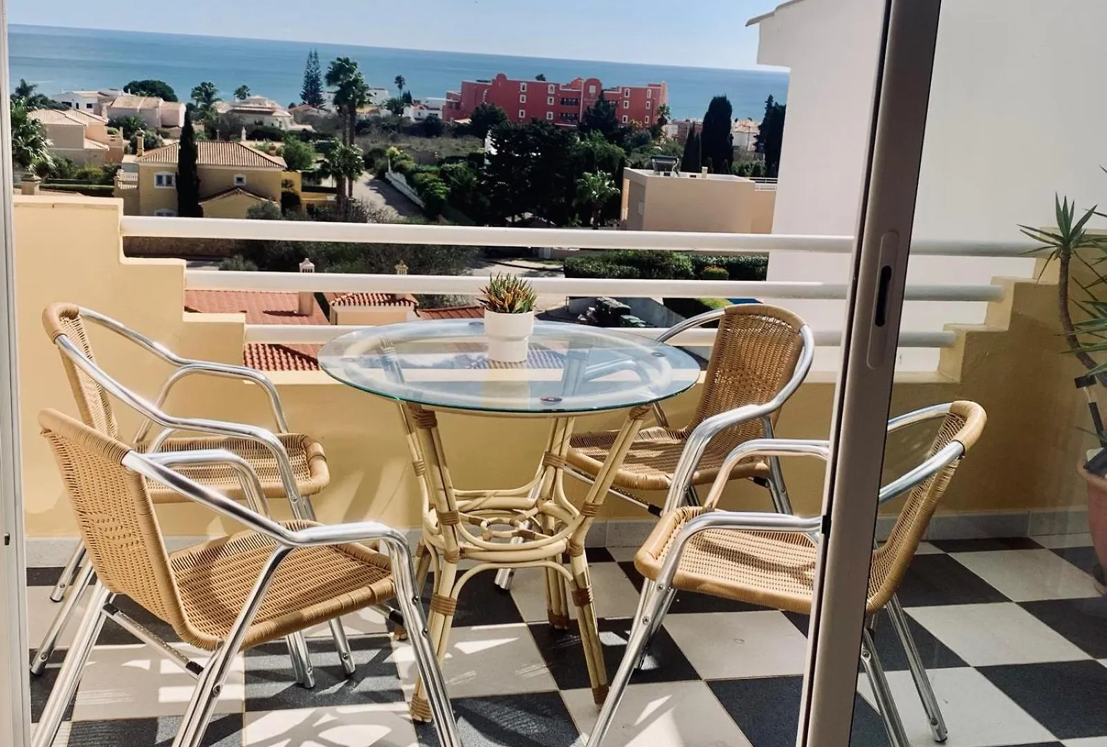 Dreamy Sea View Apartment With Access To Private Pool & Stunning Rooftop Praia Da Luz 0*,  Portugal