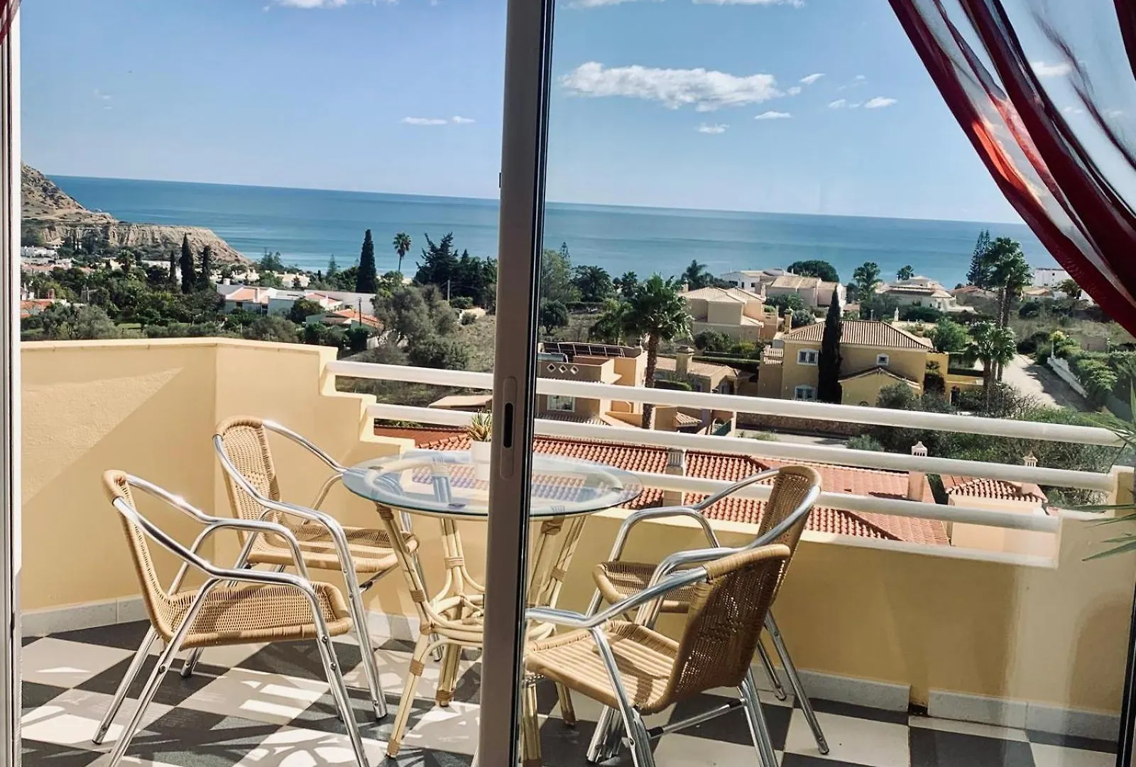 Dreamy Sea View Apartment With Access To Private Pool & Stunning Rooftop Praia Da Luz