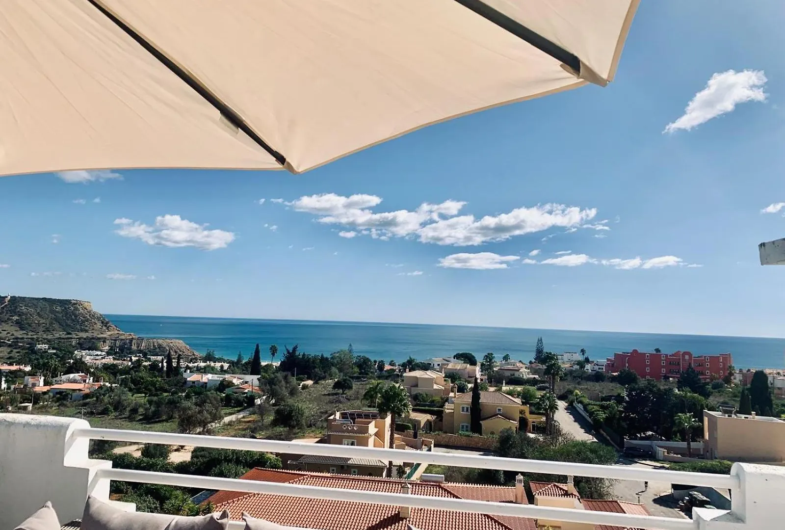 Dreamy Sea View Apartment With Access To Private Pool & Stunning Rooftop Praia Da Luz Portugal